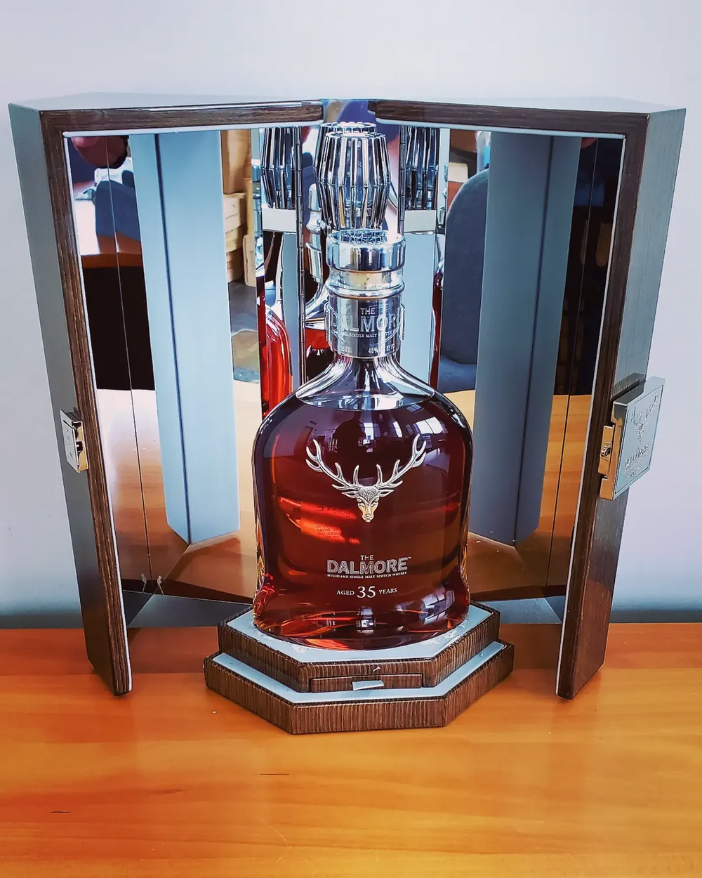 聽見大摩的告別：科技高管林先生割愛 The Dalmore 35年，換來號角喇叭的震撼